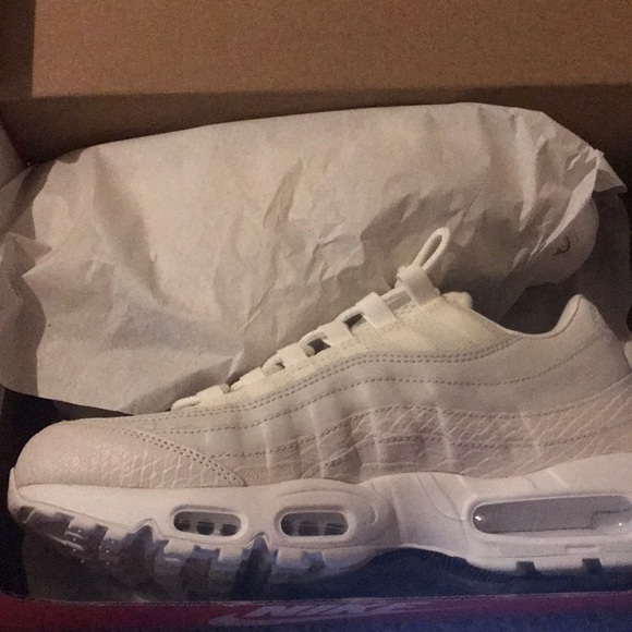 Shoes - Picture 1 of 1